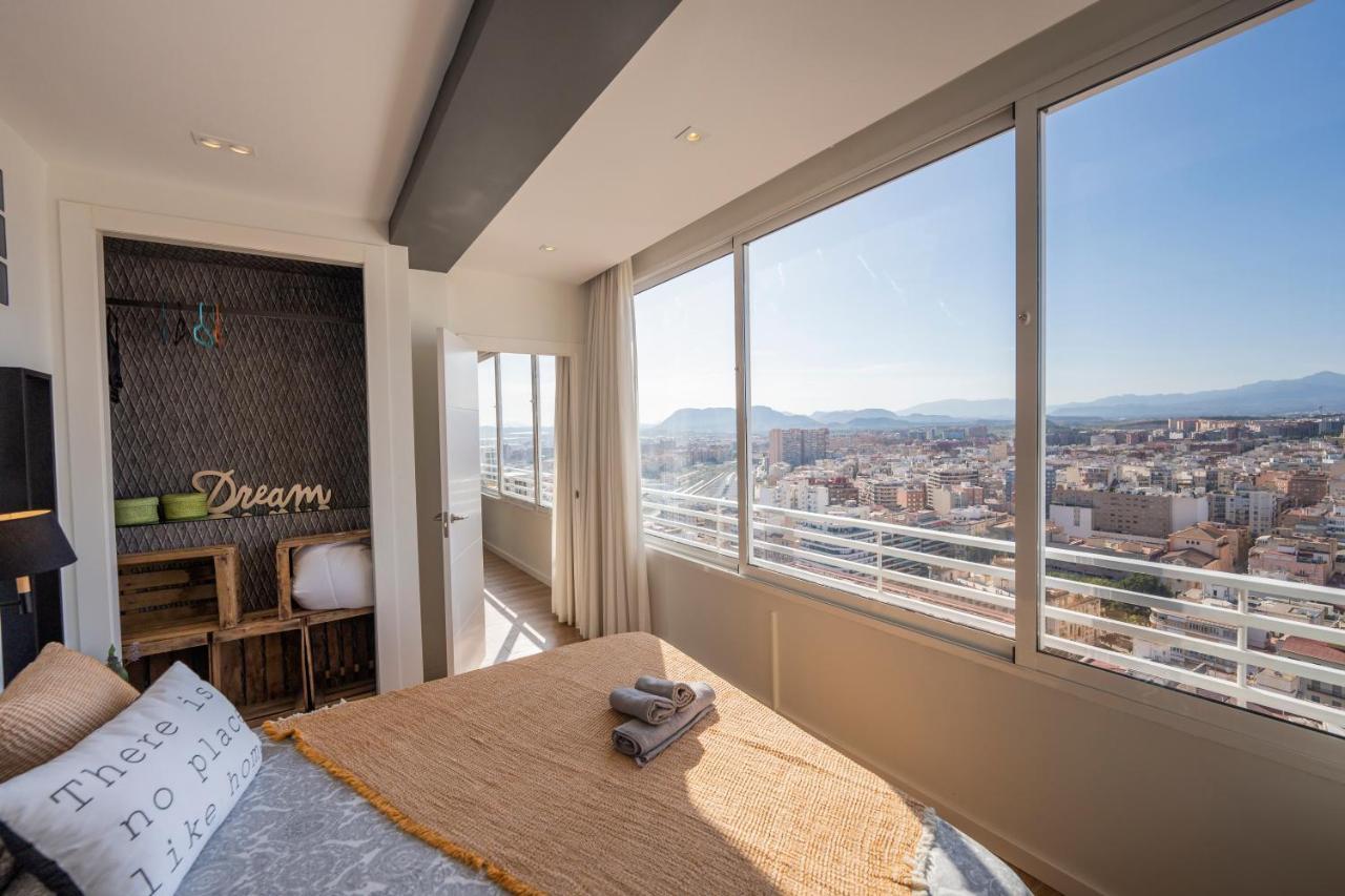 Charming Downtown Skyscrapper Appartement Alicante Buitenkant foto