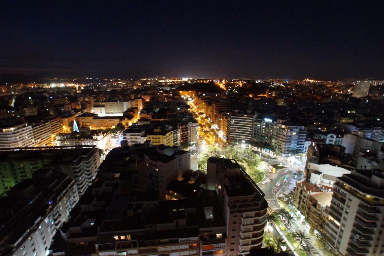 Charming Downtown Skyscrapper Appartement Alicante Buitenkant foto